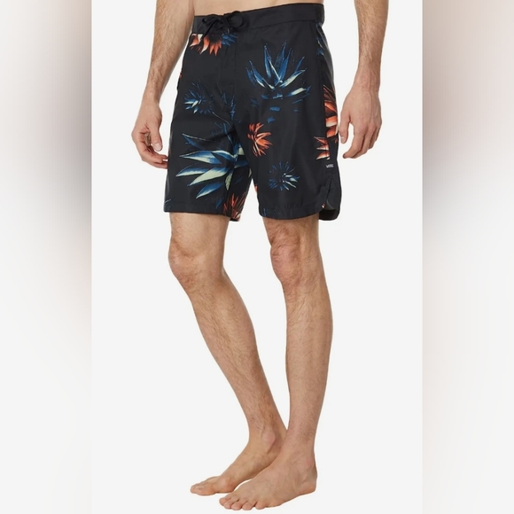 Vans Mixed Board Shorts *NWT* - Picture 2 of 11